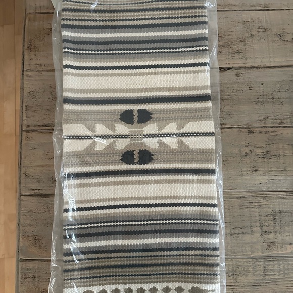 ***WEST ELM***Woven BAJA Pillow Cover 14" x 36" SAND NIB - Picture 5 of 6